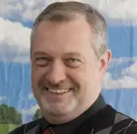 Комаров Денис Аркадьевич